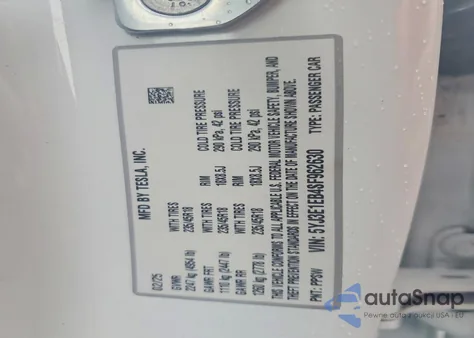 2025 Tesla Model 3 from USA, damaged, VIN 5YJ3E1EB4SF962630